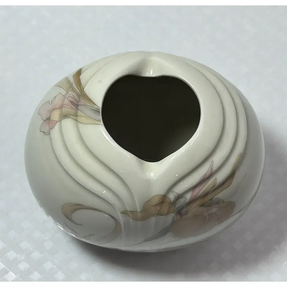 Art Deco Bud Vase 5” TOYO French‎ Orchid Floral Design Vintage 1980s